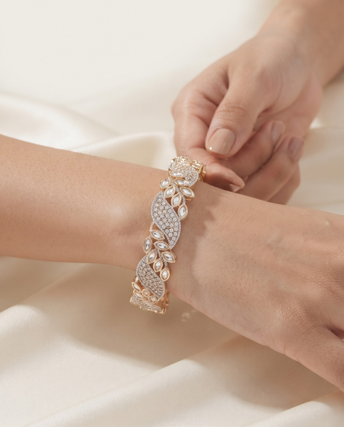Svarna Noorani Bangles - Premium Collection