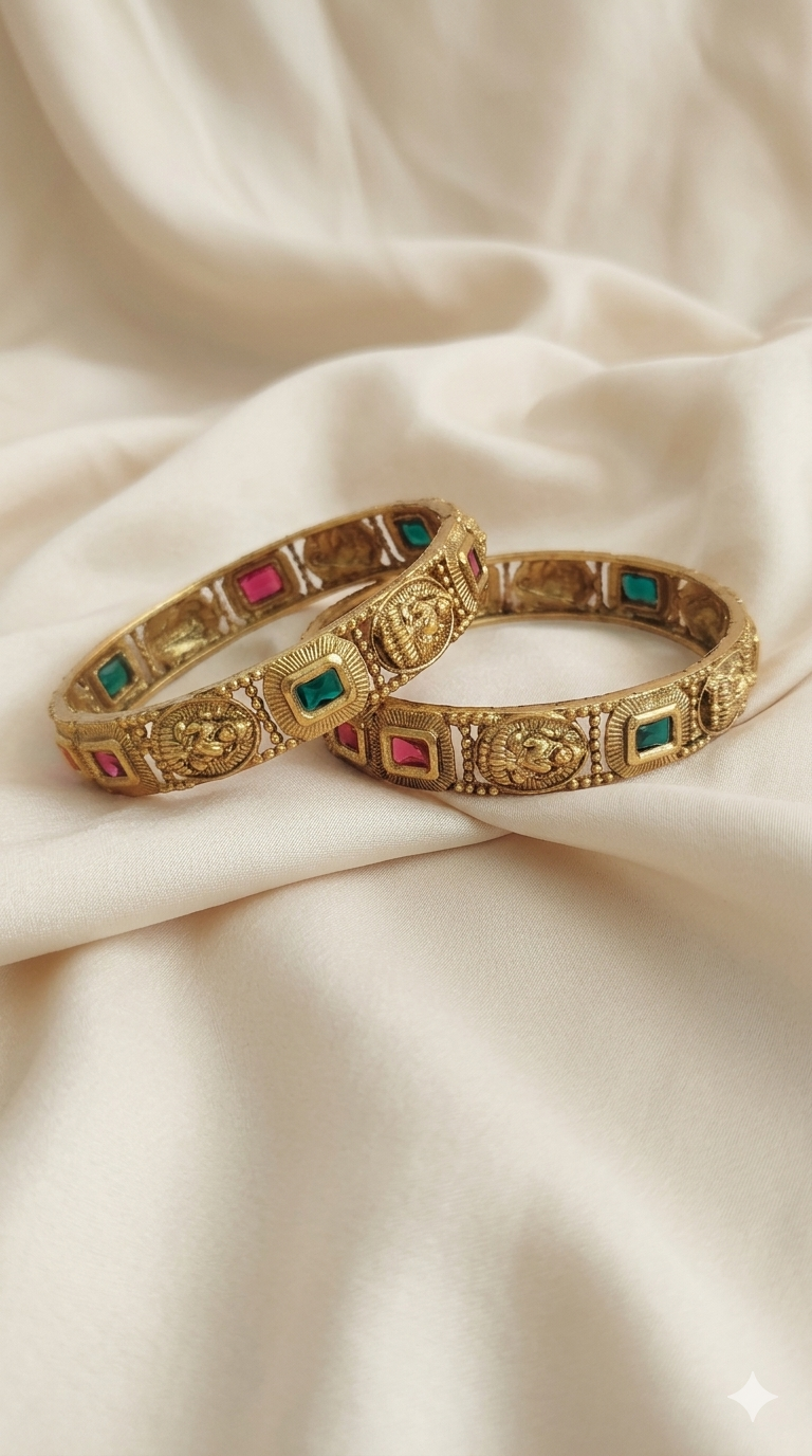 Signature Heritage Bangles