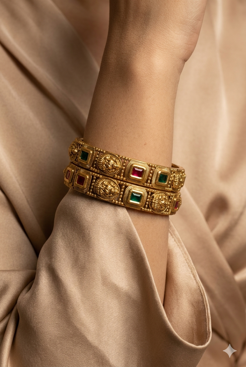 Signature Heritage Bangles