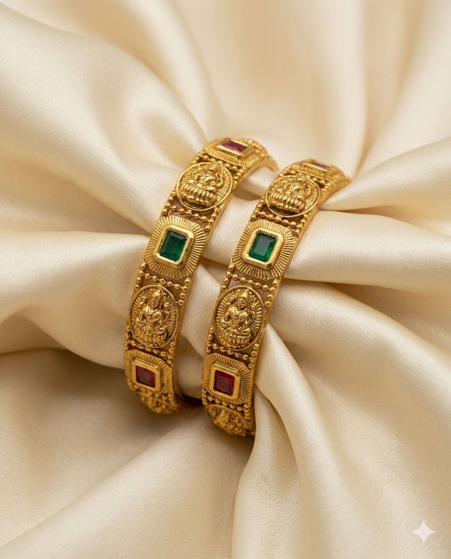 Signature Heritage Bangles