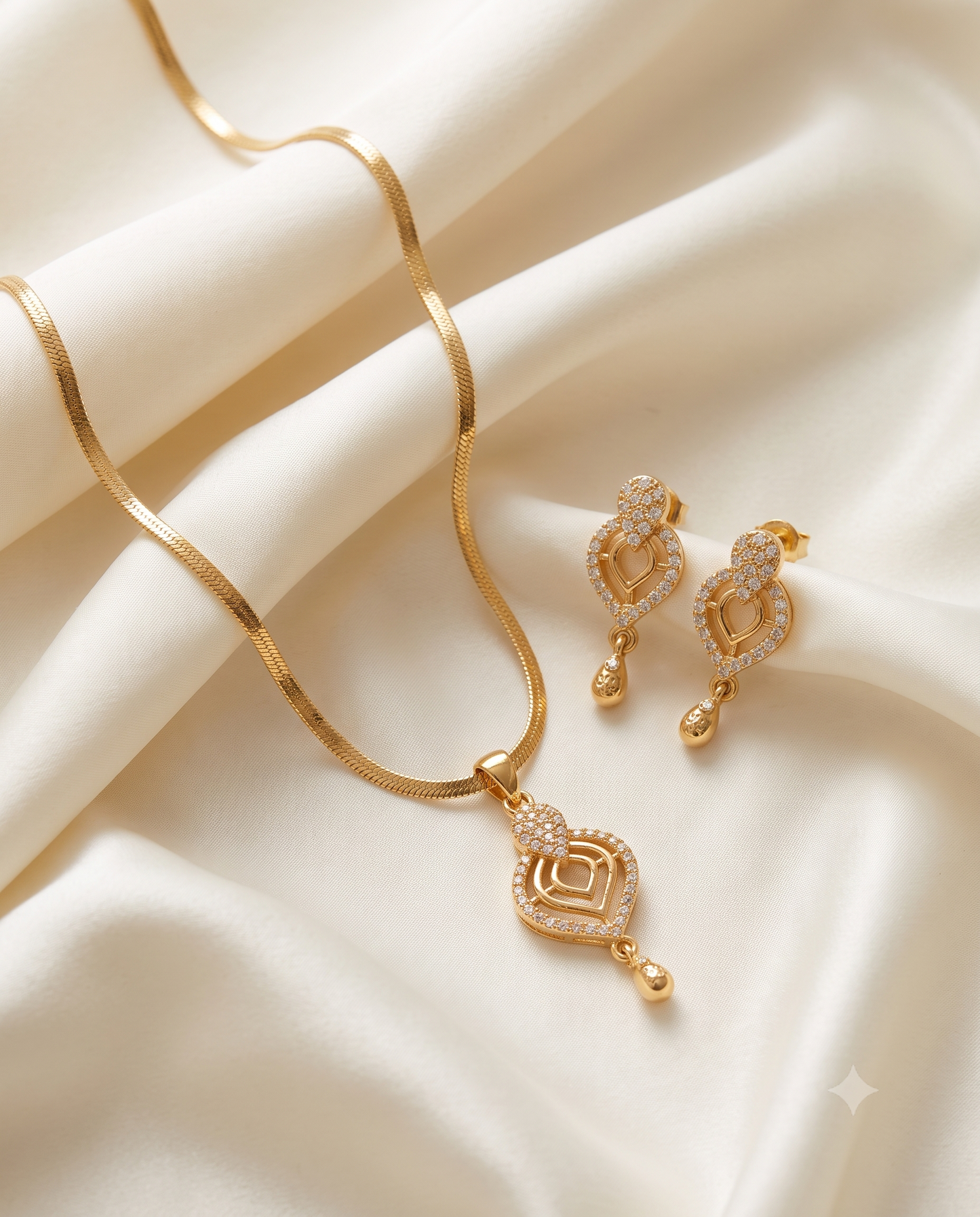 Twinkle Heart Pendant & Earrings Set