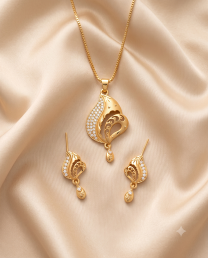Royal Paisley Grace Pendant & Earrings Set